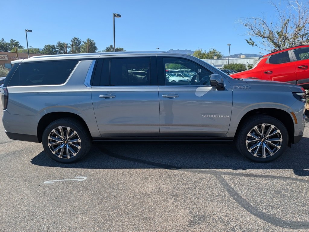 New 2026 Chevrolet Suburban High Country image 6