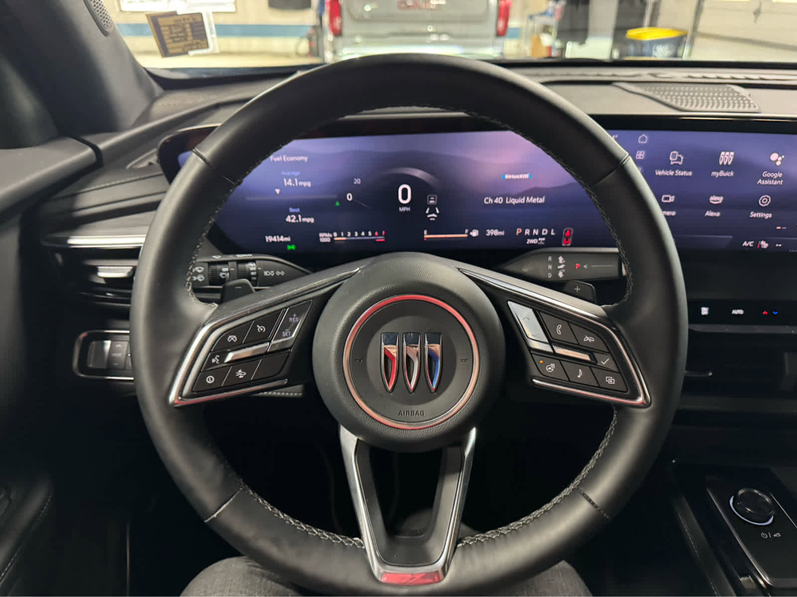 Certified 2025 Buick Enclave Preferred image 19