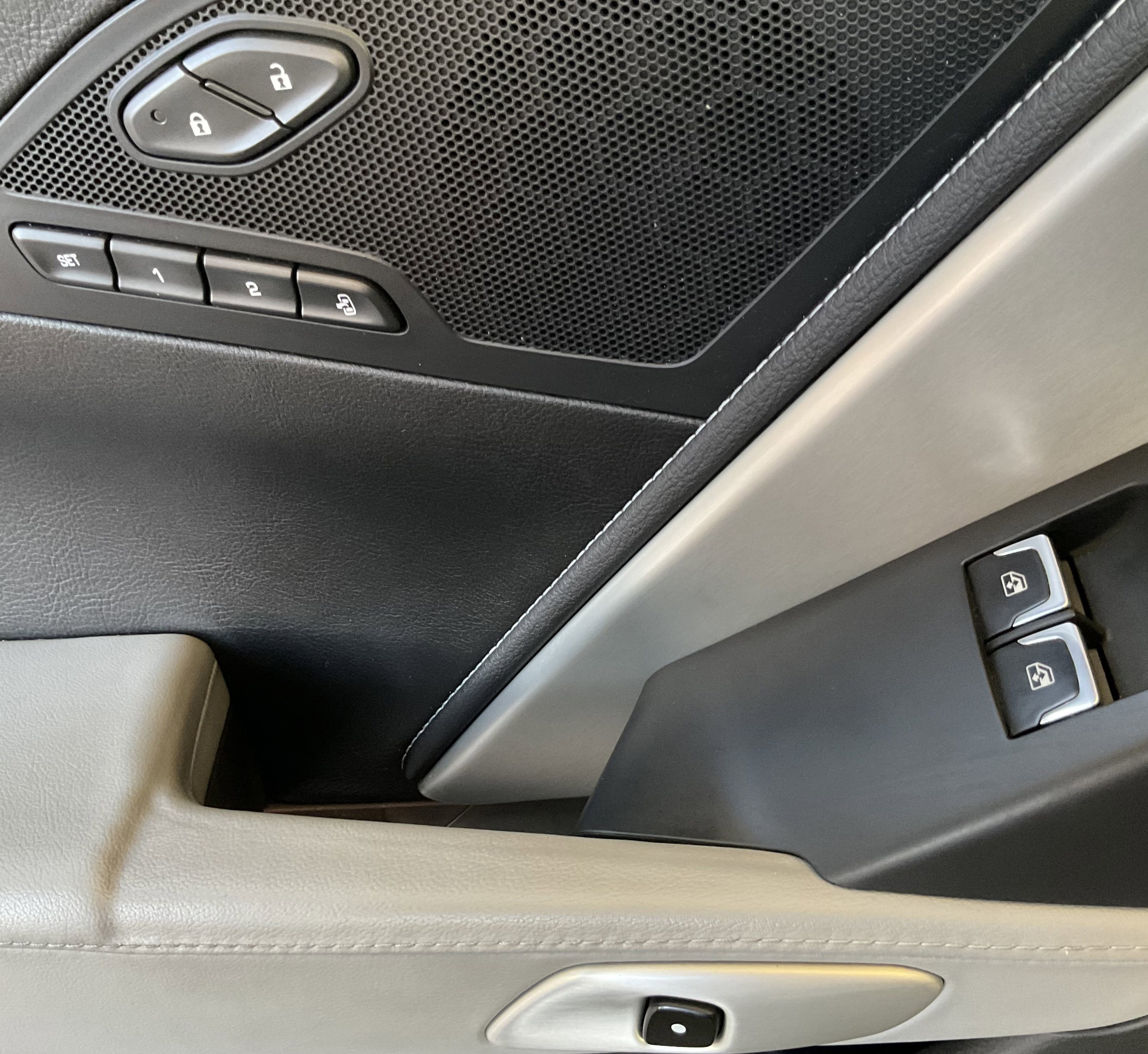 Used 2016 Chevrolet Corvette Stingray Coupe w/ 2LT Preferred Equipment Group RWD image 33