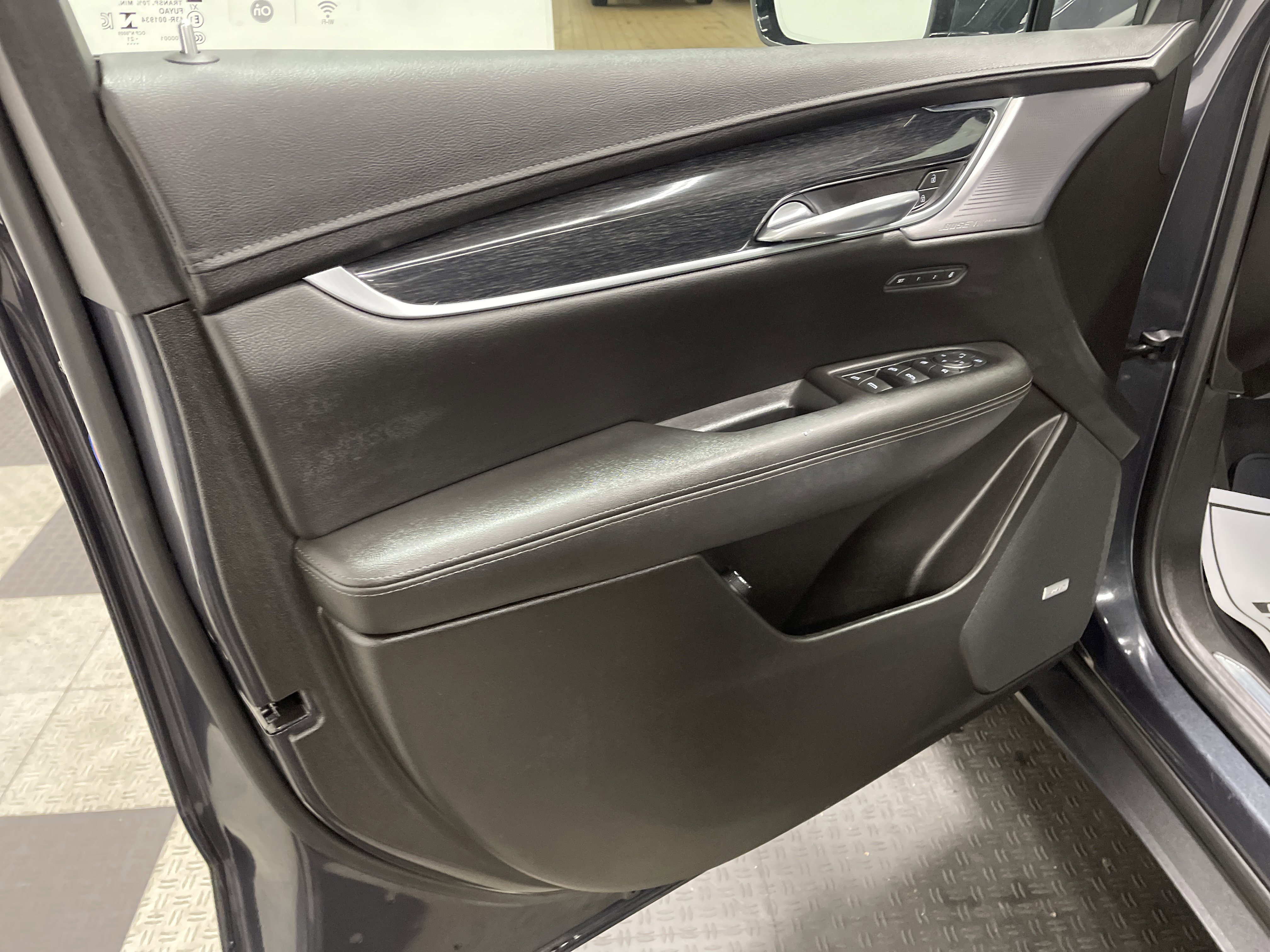 Used 2022 Cadillac XT5 Premium Luxury image 10