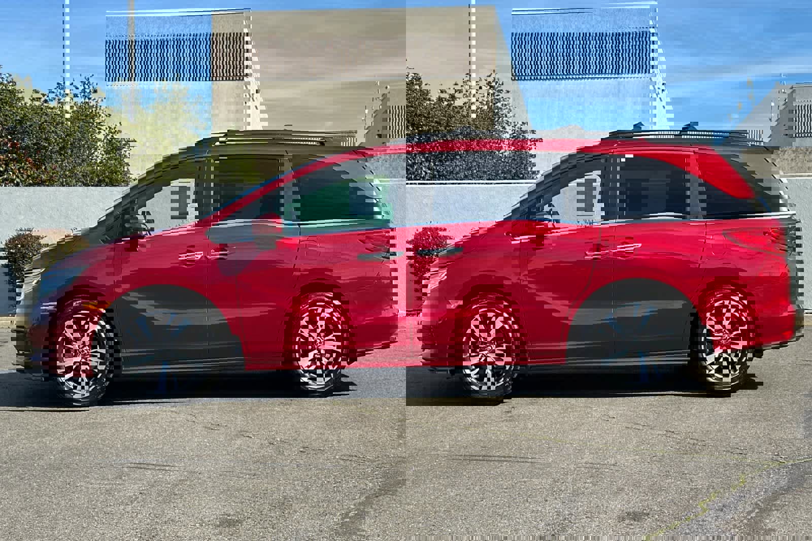 Used 2023 Honda Odyssey Touring image 9