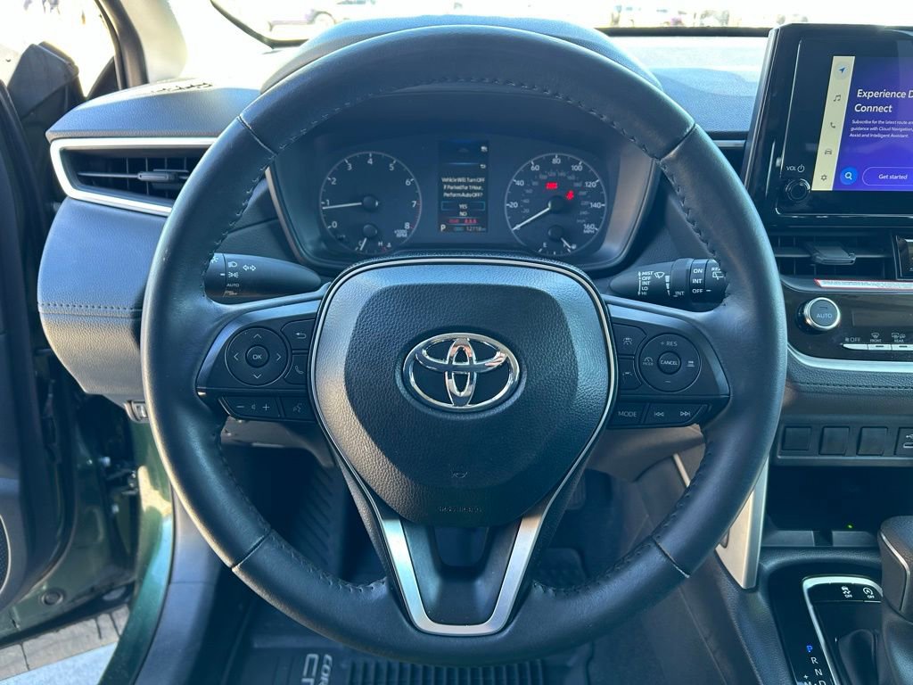 Used 2024 Toyota Corolla Cross LE image 22
