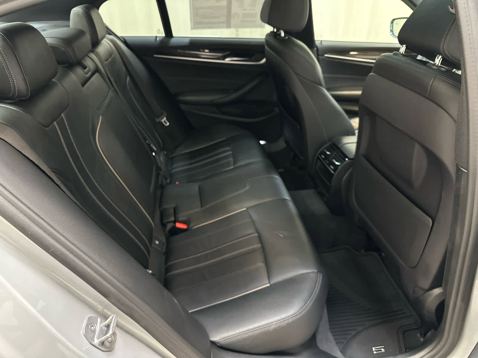 Used 2019 BMW 530i xDrive w/ Convenience Package image 22