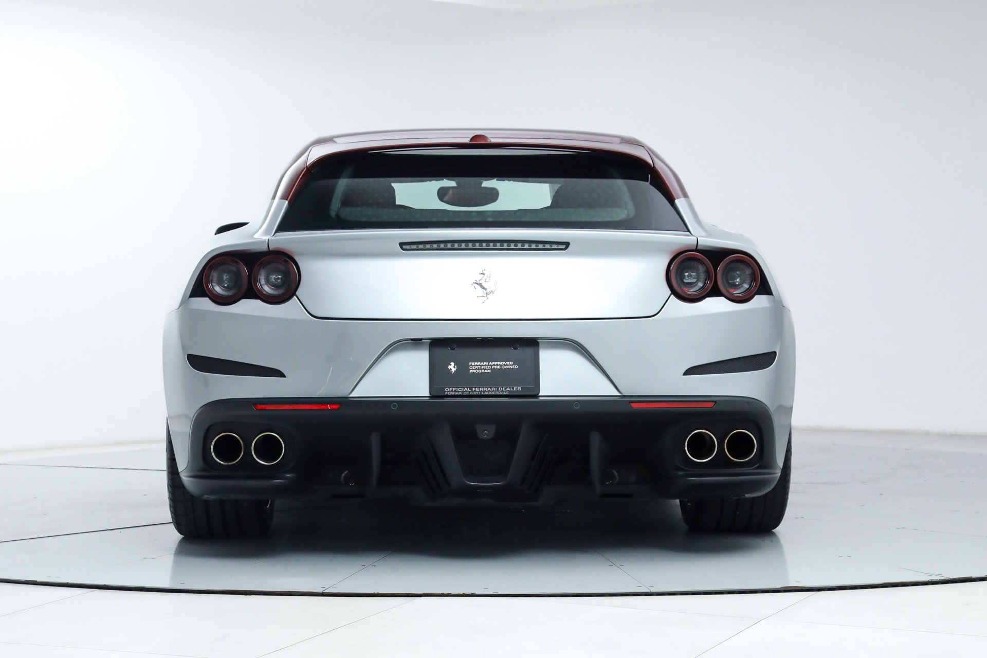 Certified 2018 Ferrari GTC4Lusso image 8
