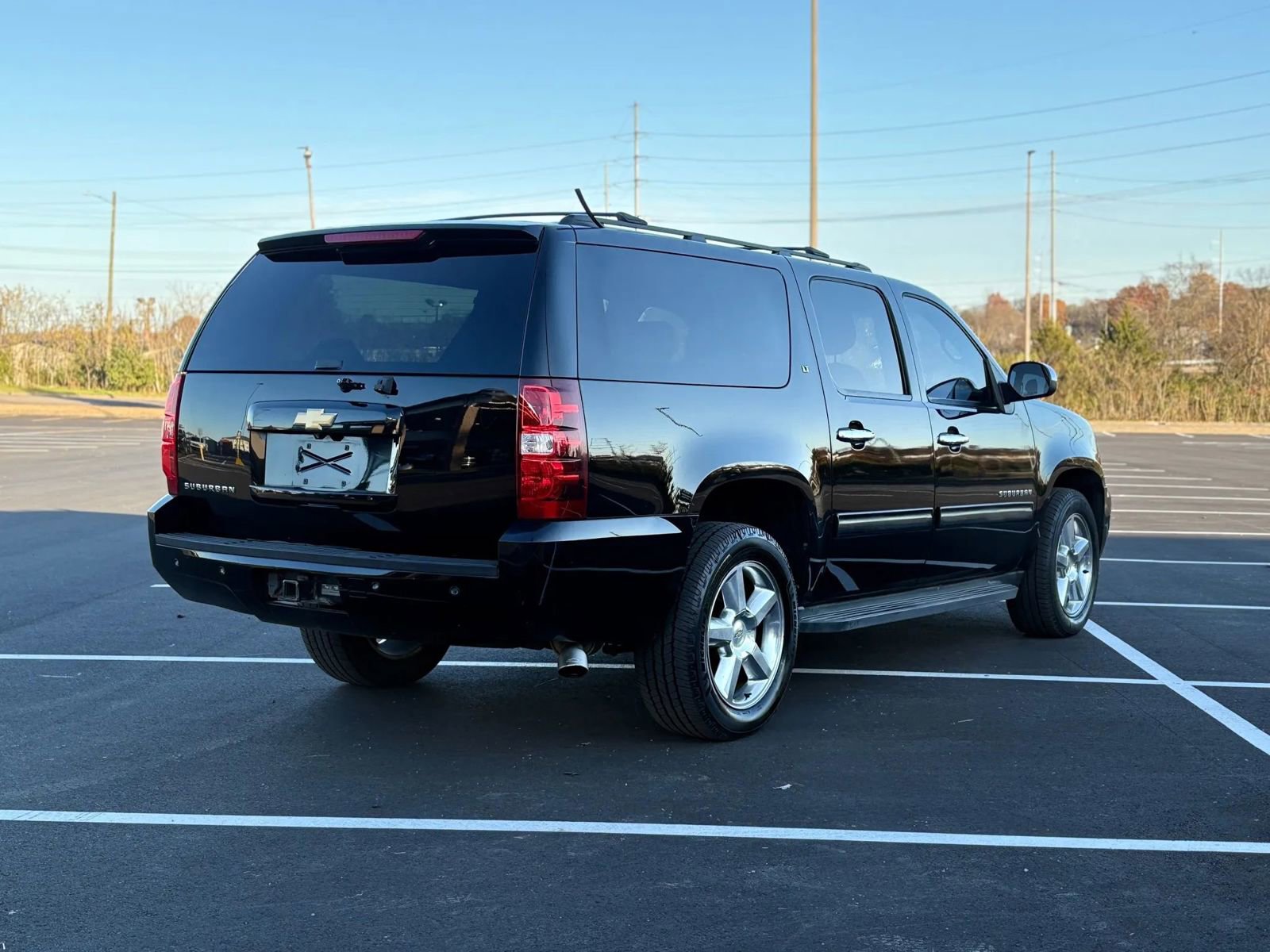 Used 2013 Chevrolet Suburban LT w/ All-Star Edition image 5