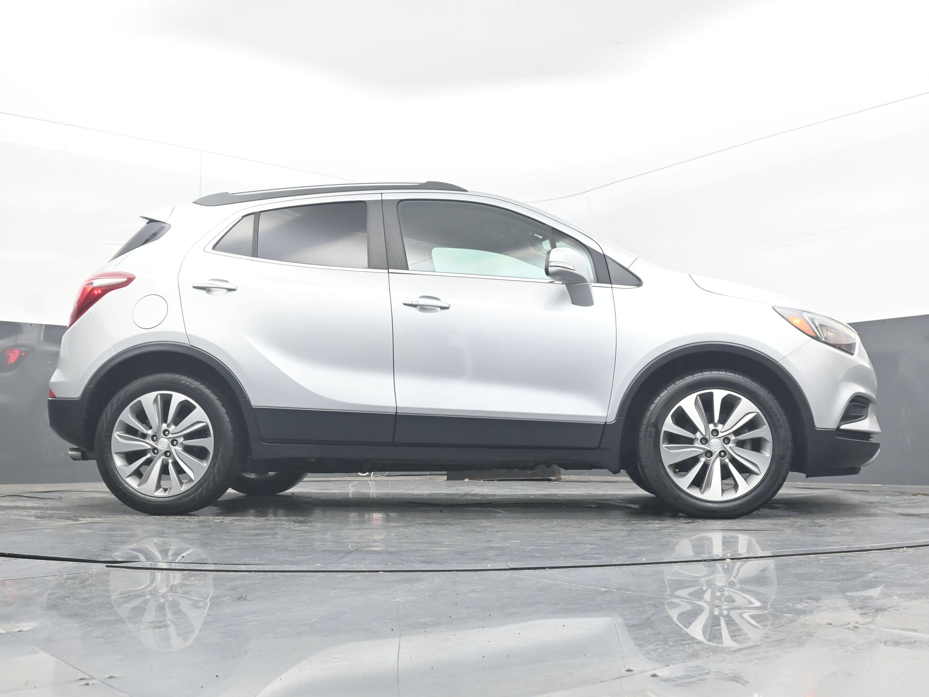 Used 2019 Buick Encore Preferred w/ Safety Package FWD image 25