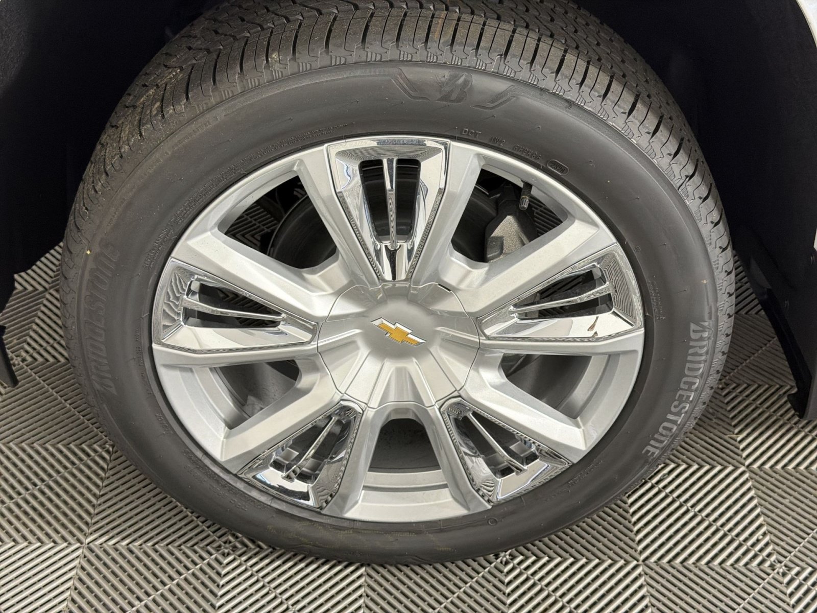 New 2026 Chevrolet Silverado 1500 High Country AWD/4WD image 12