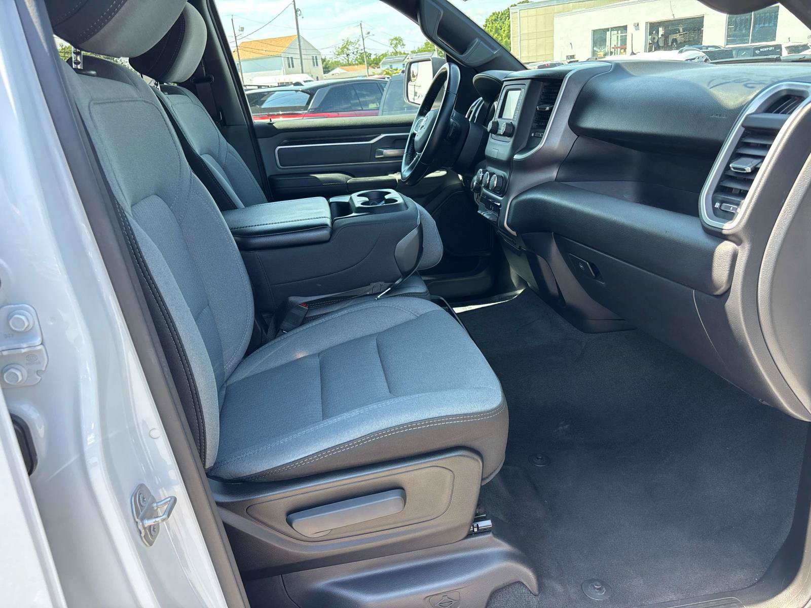 Used 2022 RAM 1500 Big Horn AWD/4WD image 16