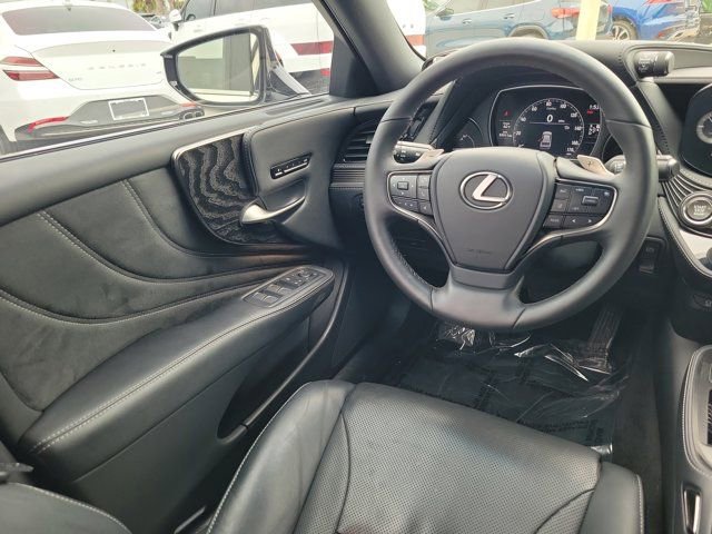 Used 2021 Lexus LS 500 AWD w/ Accessory Package (Z1) image 14