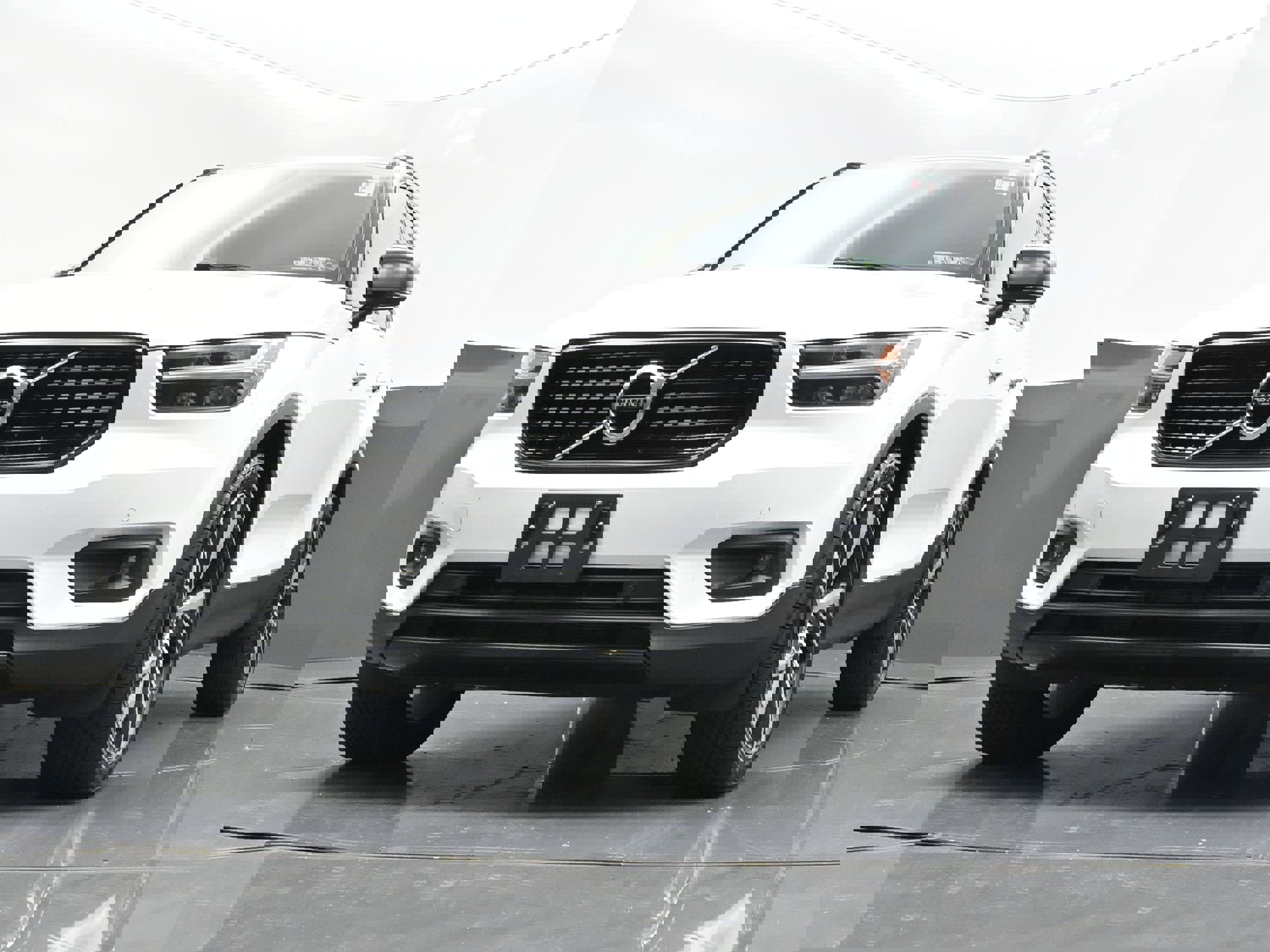 Used 2022 Volvo XC40 T5 R-Design image 35