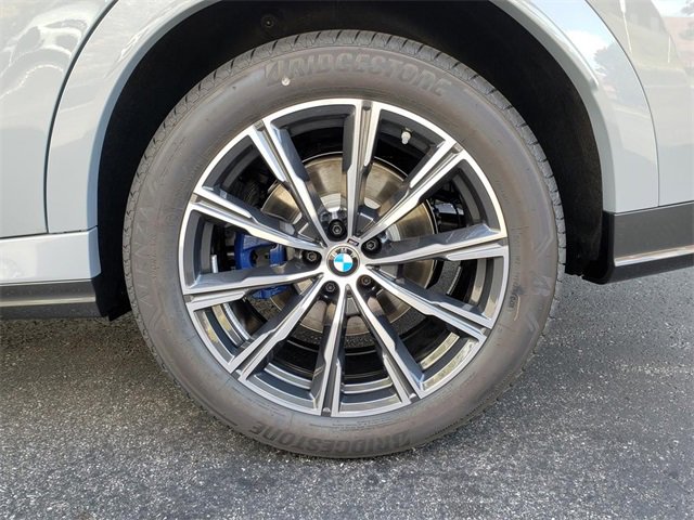 New 2026 BMW X6 xDrive40i w/ Climate Comfort Package image 27