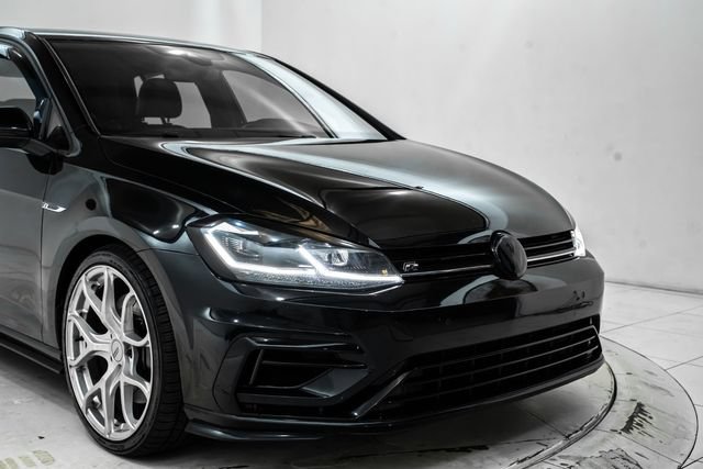 Used 2018 Volkswagen Golf 4-Door AWD/4WD image 8