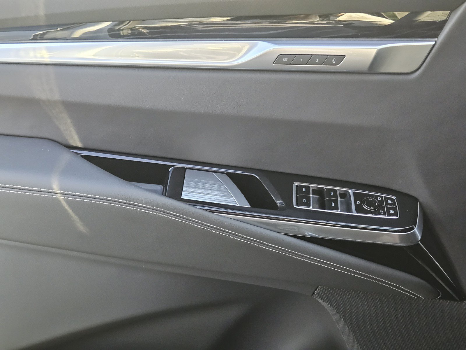 New 2026 Cadillac Escalade Sport w/ Touring Package AWD/4WD image 16