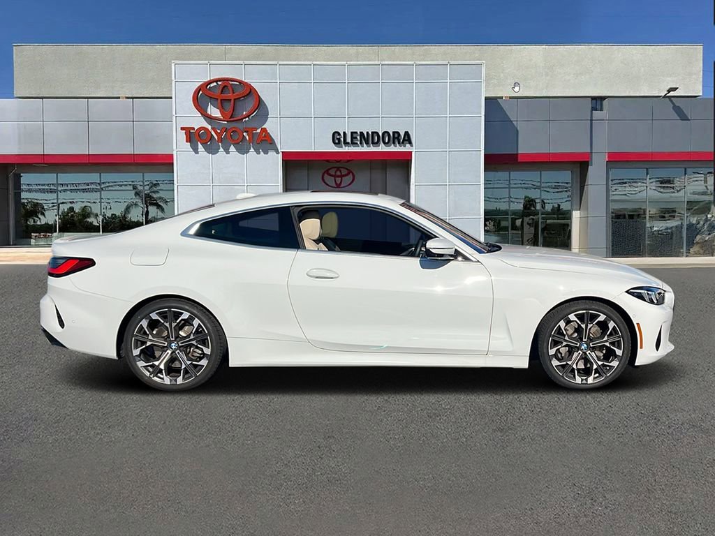 Used 2025 BMW 430i Coupe w/ Premium Package image 2