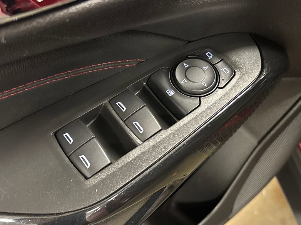 Certified 2025 Chevrolet Trax RS w/ Driver Confidence Package image 38