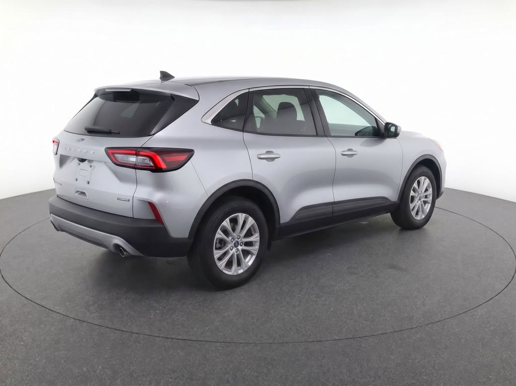 Used 2023 Ford Escape Active w/ Tech Pack #1 FWD image 4