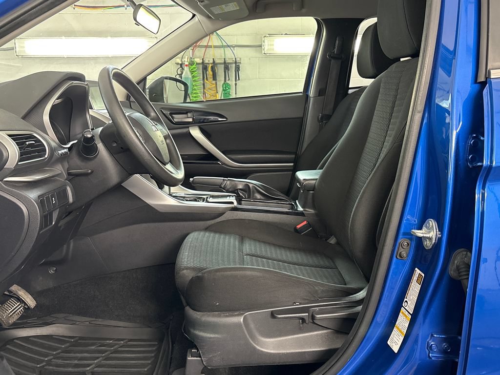 Used 2019 Mitsubishi Eclipse Cross LE AWD/4WD image 11