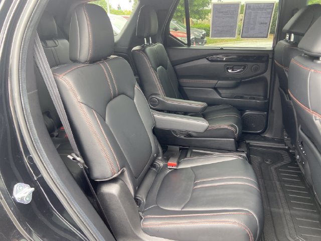 Certified 2024 Honda Pilot TrailSport image 24