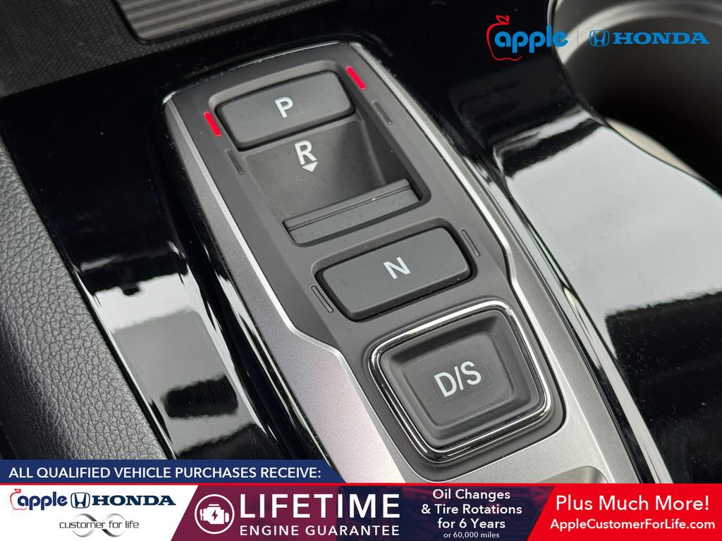 Used 2021 Honda Pilot Elite image 16