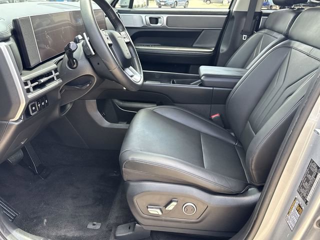 Used 2026 Hyundai Santa Fe SEL FWD image 17