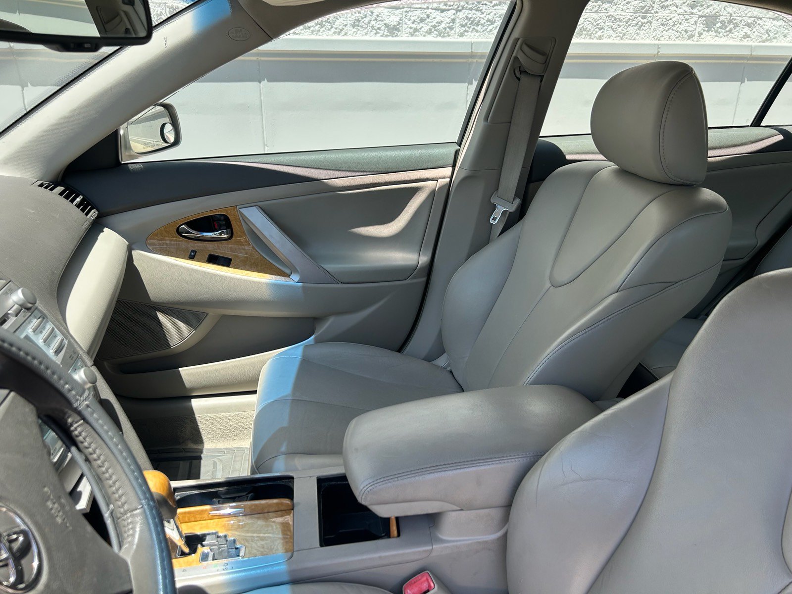 Used 2007 Toyota Camry XLE FWD image 14