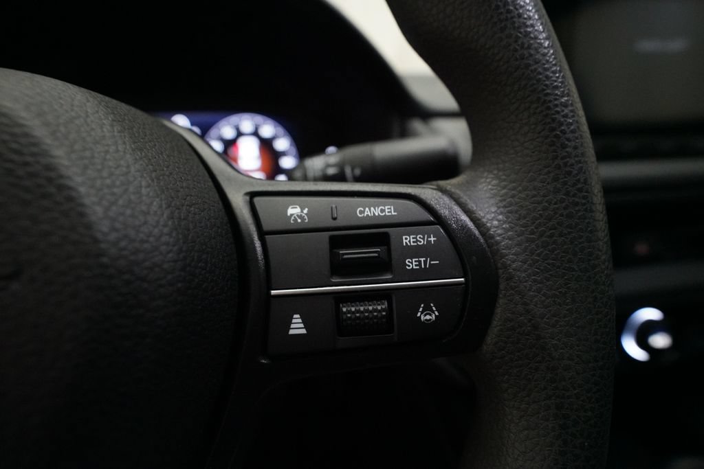 Certified 2023 Honda Accord EX image 18