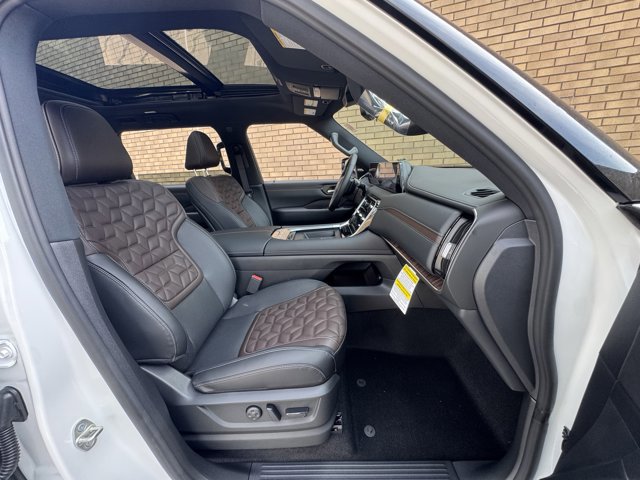 New 2026 Nissan Armada Platinum image 7