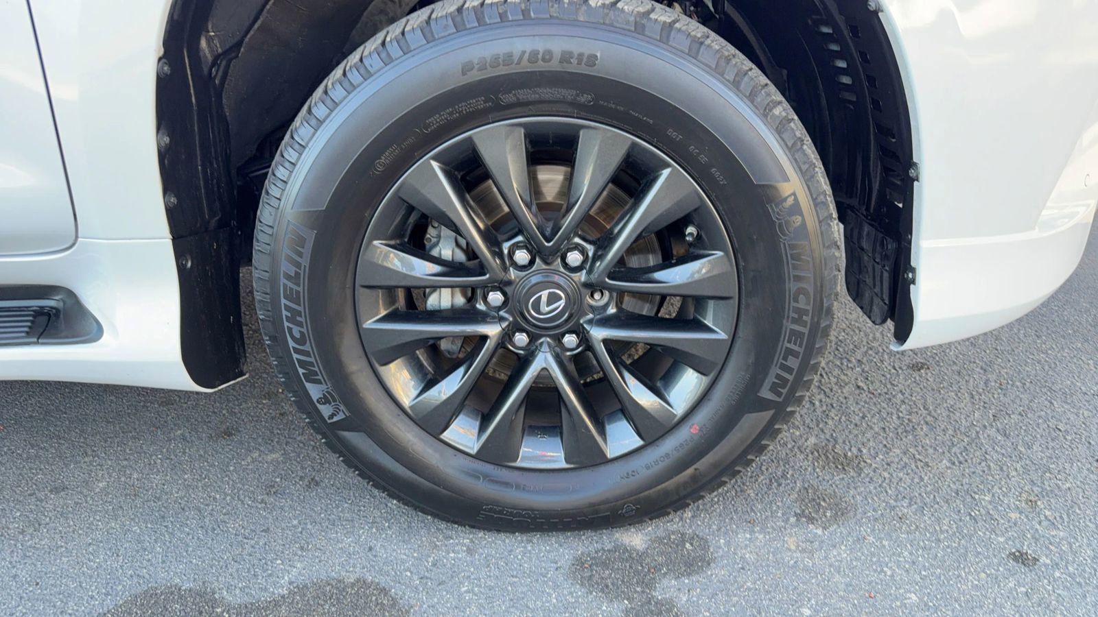 Used 2020 Lexus GX 460 Premium w/ Premium Package AWD/4WD image 9