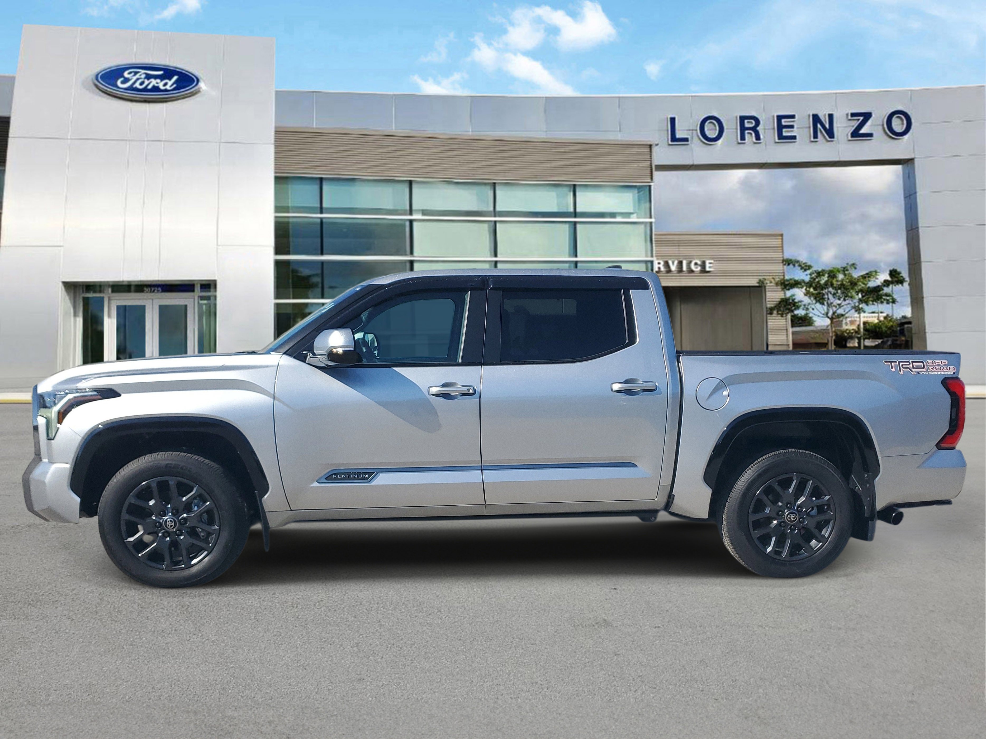 Used 2025 Toyota Tundra Platinum AWD/4WD image 8