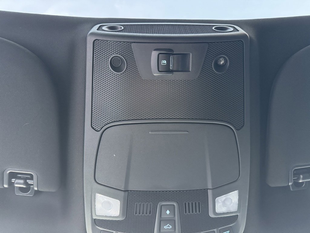 Used 2022 Ford F350 Lariat w/ Black Appearance Package image 47