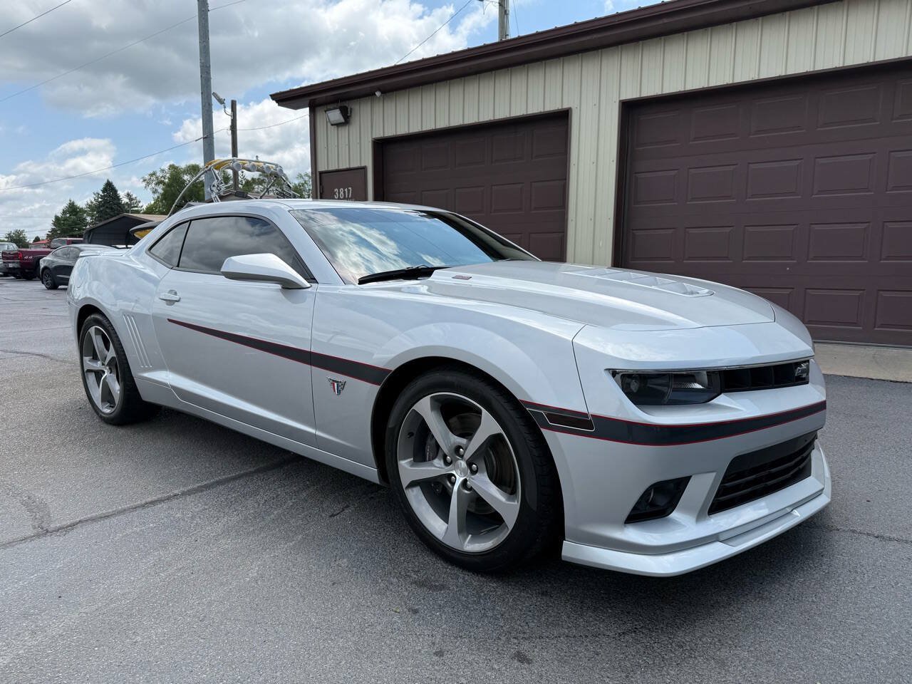 Used 2015 Chevrolet Camaro SS w/ Commemorative Special Edition RWD image 78