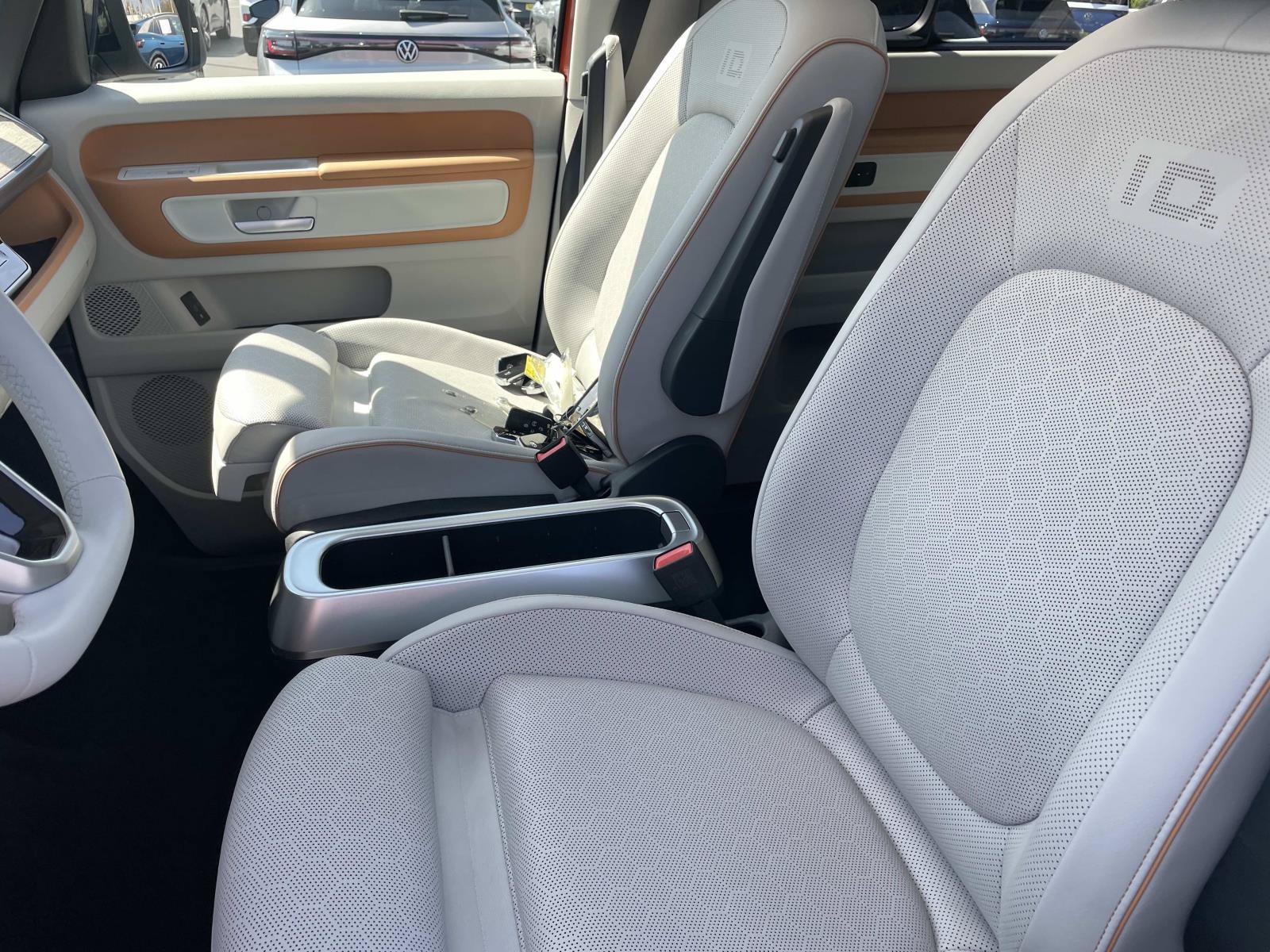 Certified 2025 Volkswagen ID. Buzz 1st Edition RWD image 23