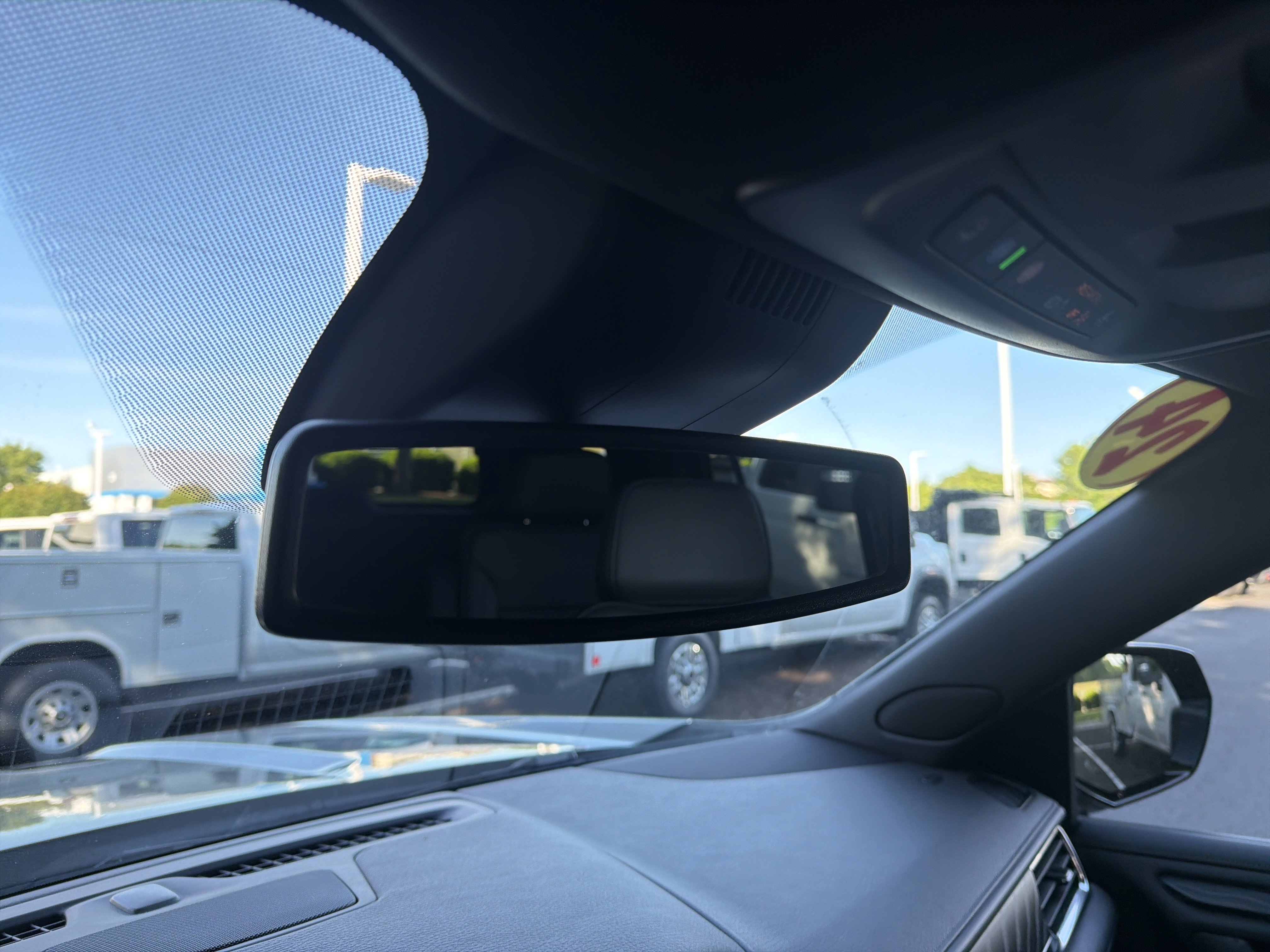 Used 2024 GMC Yukon Denali AWD/4WD image 27