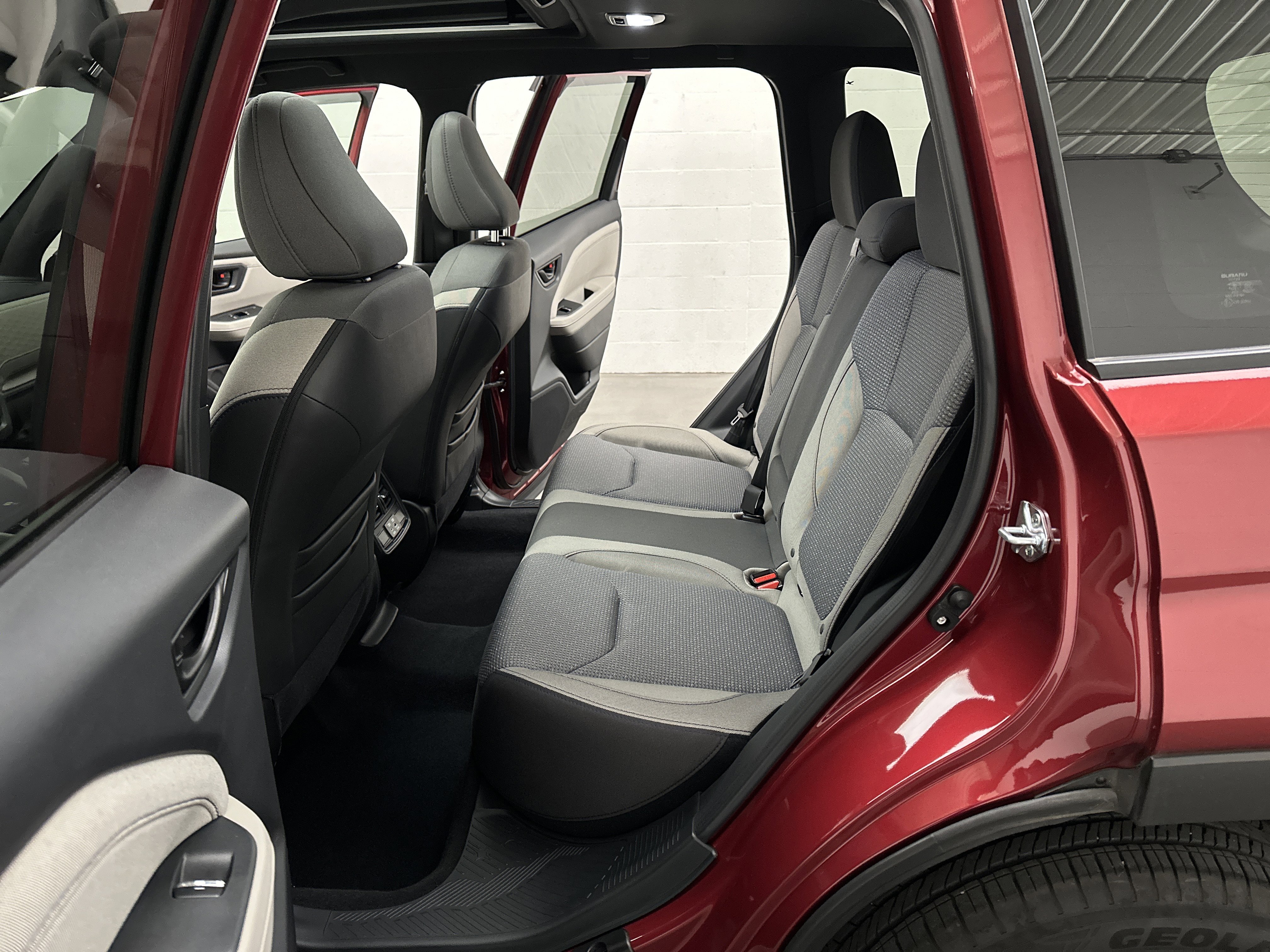Used 2025 Subaru Forester Premium w/ Convenience Package #1 image 20