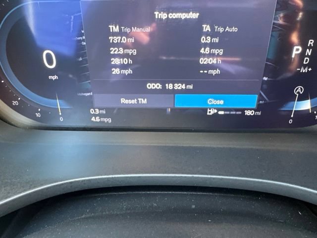 Certified 2025 Volvo XC60 B5 Plus AWD/4WD image 22