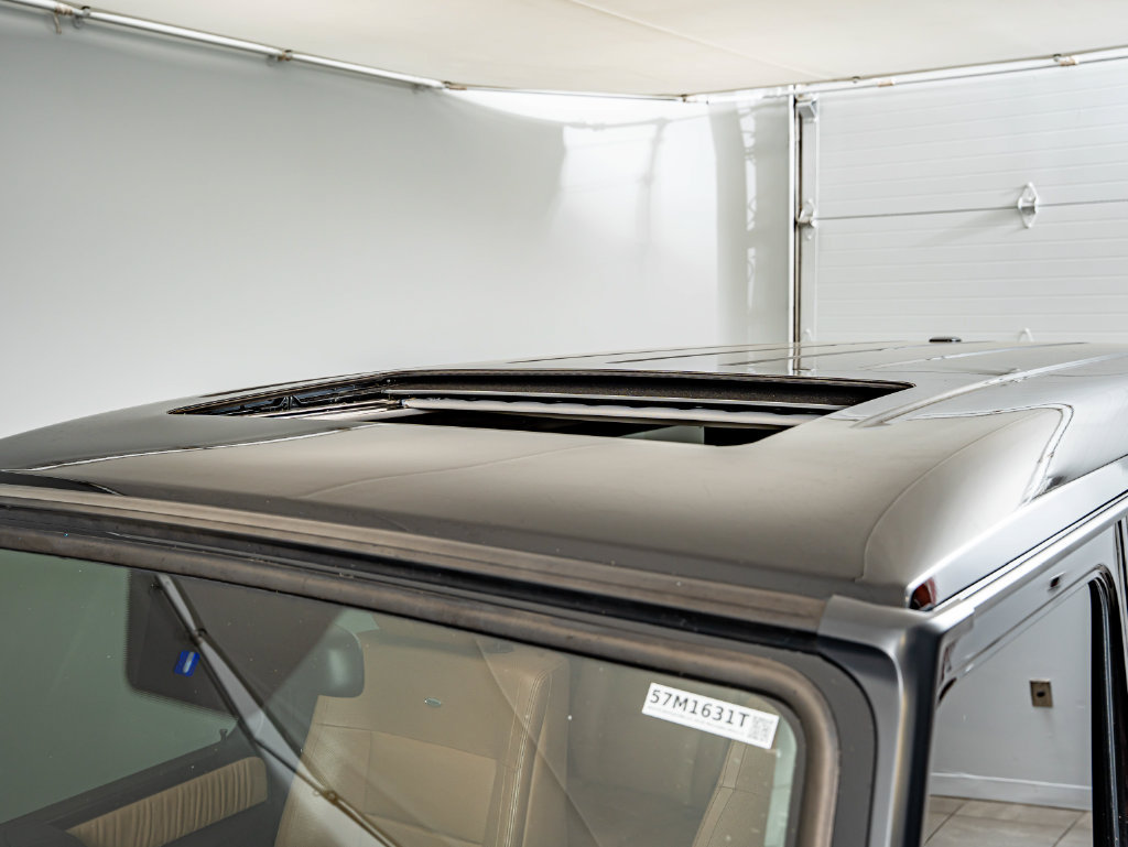 Used 2018 Mercedes-Benz G 550 image 17