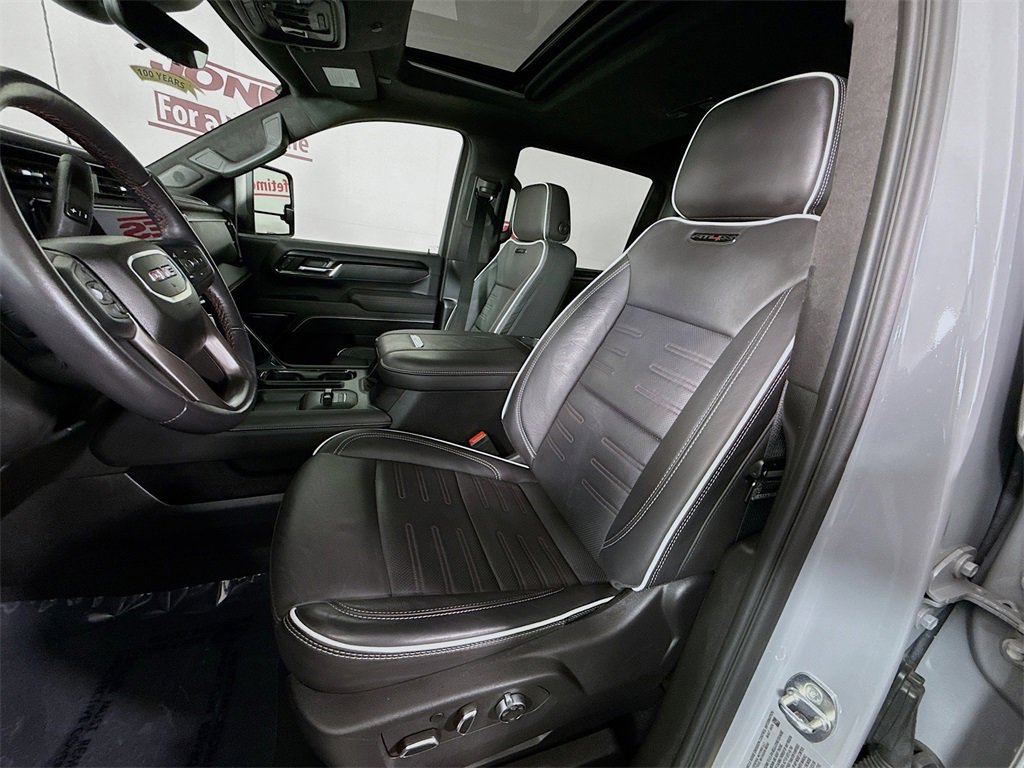 Used 2024 GMC Sierra 2500 AT4X image 27