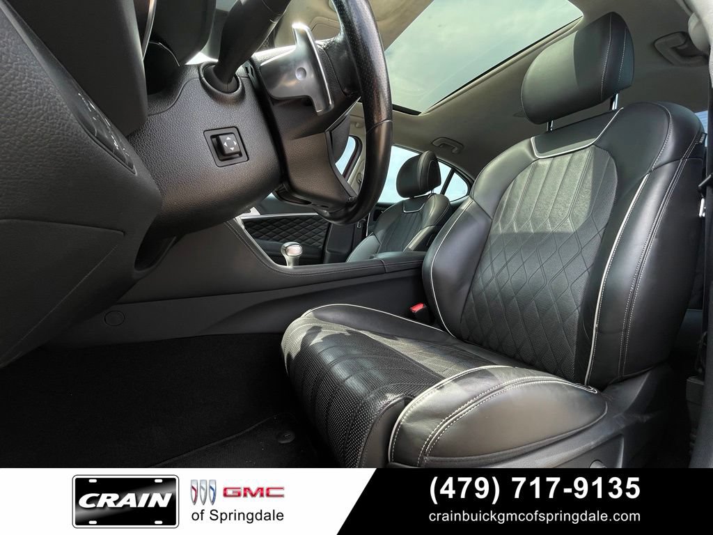 Used 2019 Genesis G70 3.3T Advanced w/ Prestige Package RWD image 23