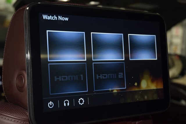 Used 2023 Cadillac Escalade Sport Platinum w/ LPO, ONYX Package image 44