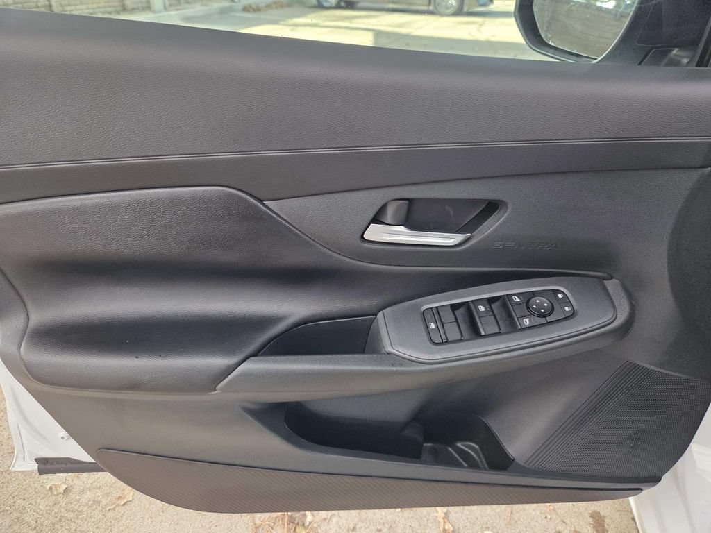 New 2026 Nissan Sentra SV w/ Floor Mat Package FWD image 9