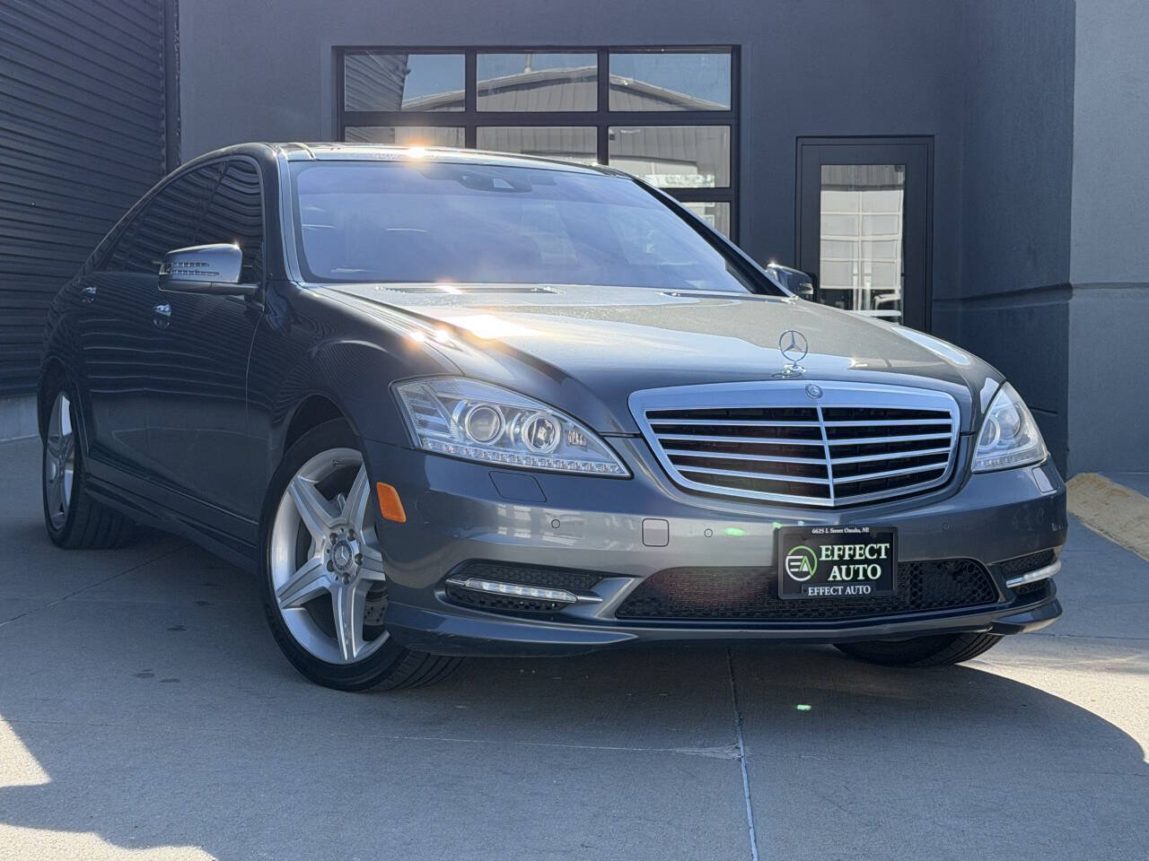 Used 2010 Mercedes-Benz S 550 4MATIC image 5