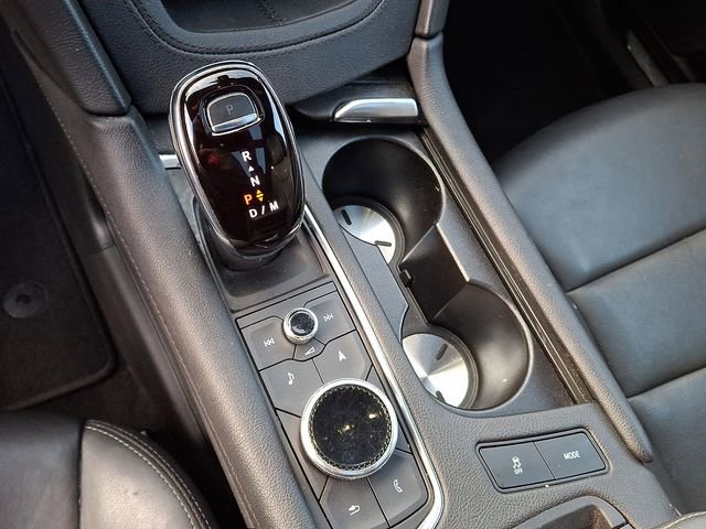 Certified 2022 Cadillac XT5 Premium Luxury w/ LPO, Radiant Package image 12