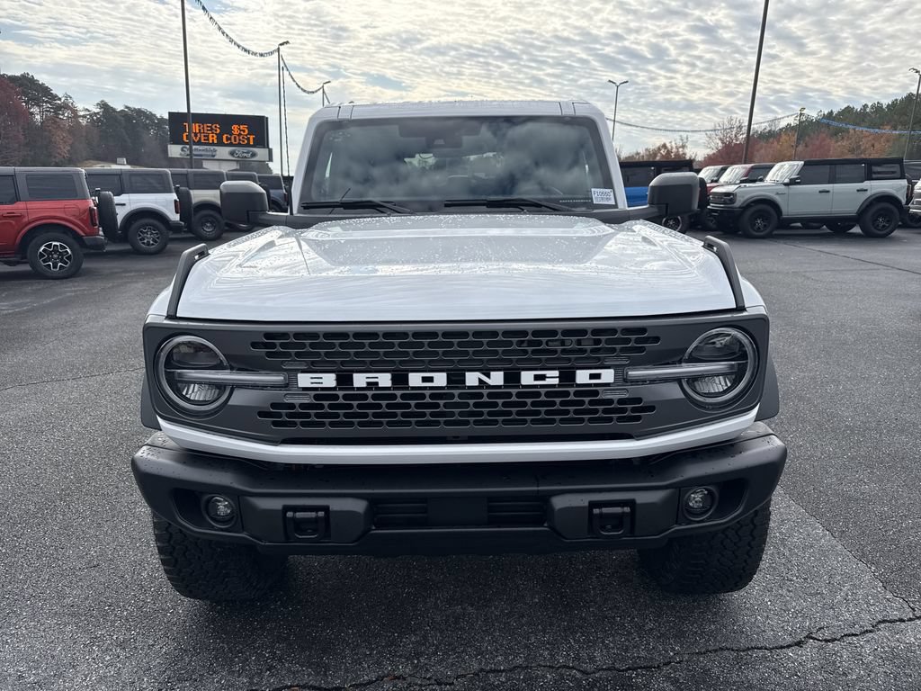 New 2025 Ford Bronco Badlands w/ Sasquatch Package AWD/4WD image 2