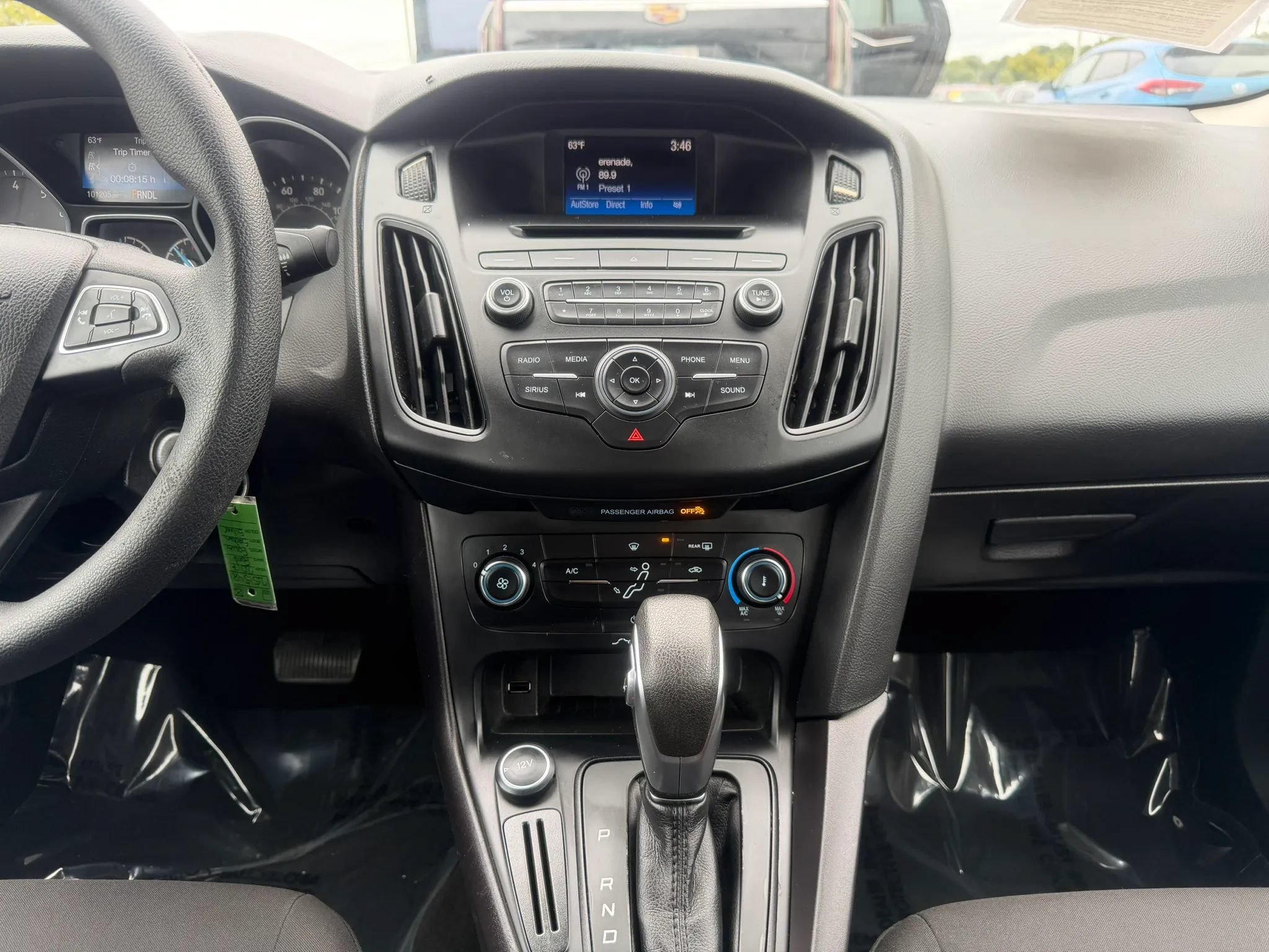 Used 2017 Ford Focus SE FWD image 25