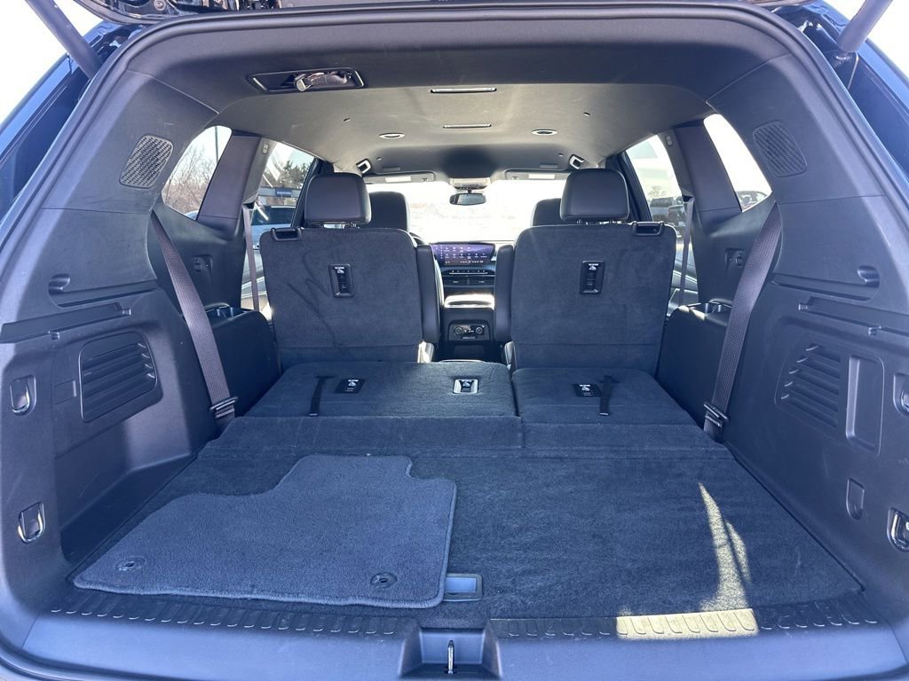 Used 2025 Buick Enclave Preferred image 10