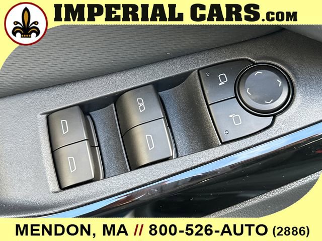 New 2026 Chevrolet Equinox LT w/ LPO, Floor Liner Package image 19