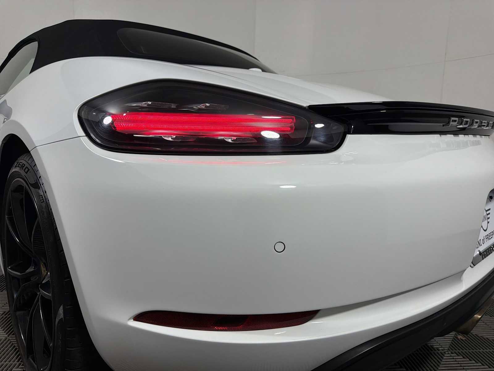 Used 2022 Porsche 718 Boxster image 22