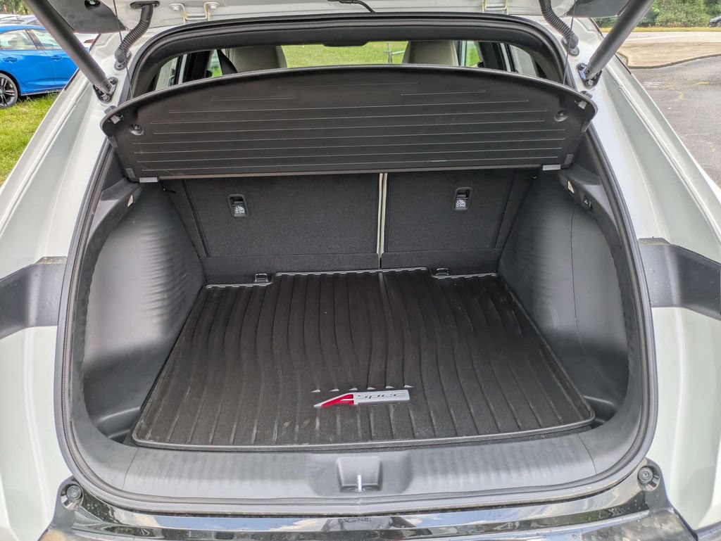 Used 2026 Acura MDX w/ Technology Package FWD image 13