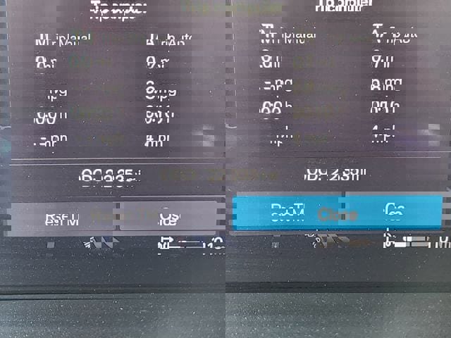 Certified 2023 Volvo XC40 B5 Ultimate w/ Climate Package image 27