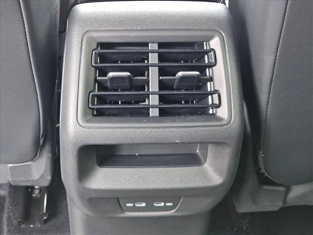 Used 2026 Volkswagen Tiguan SE R-Line FWD image 23